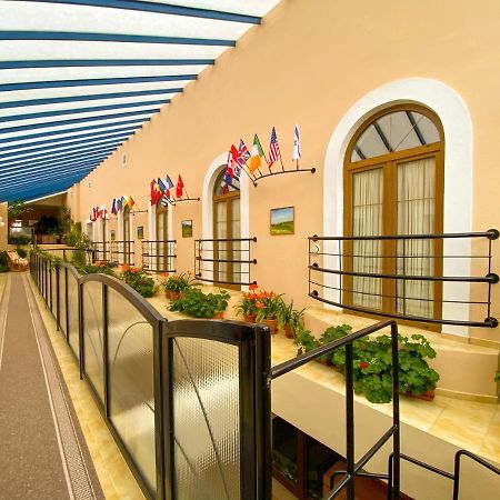 Hotel Steve Liptovsky Mikulas Bagian luar foto