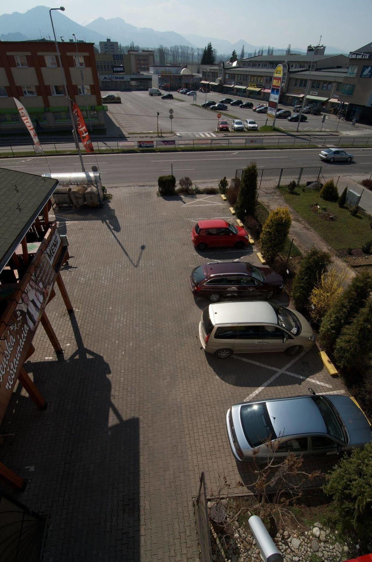 Hotel Steve Liptovsky Mikulas Bagian luar foto