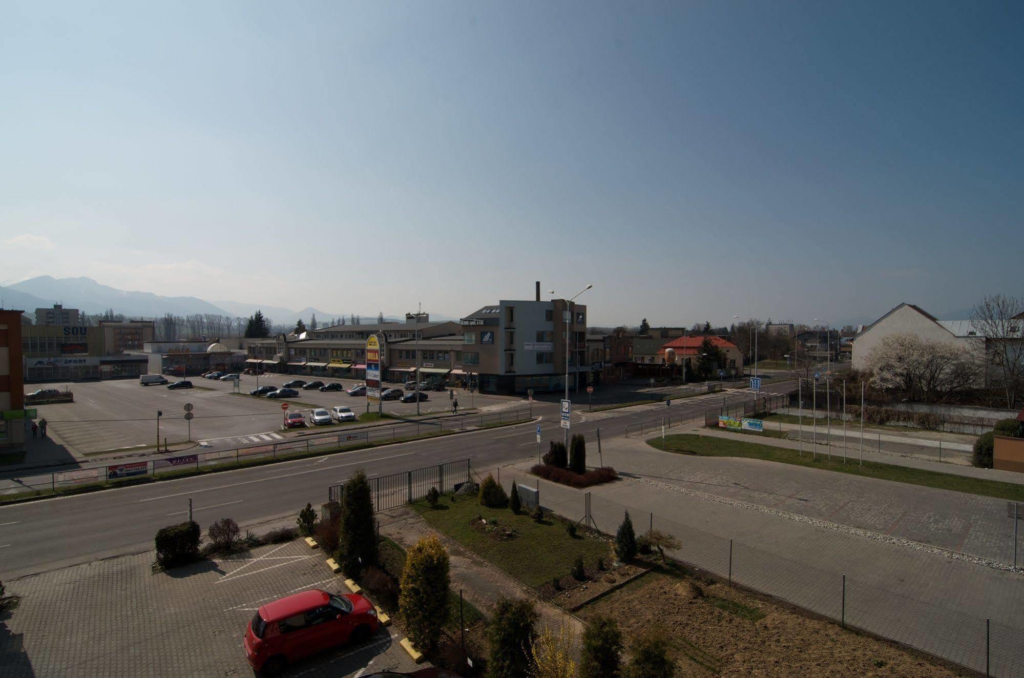 Hotel Steve Liptovsky Mikulas Bagian luar foto