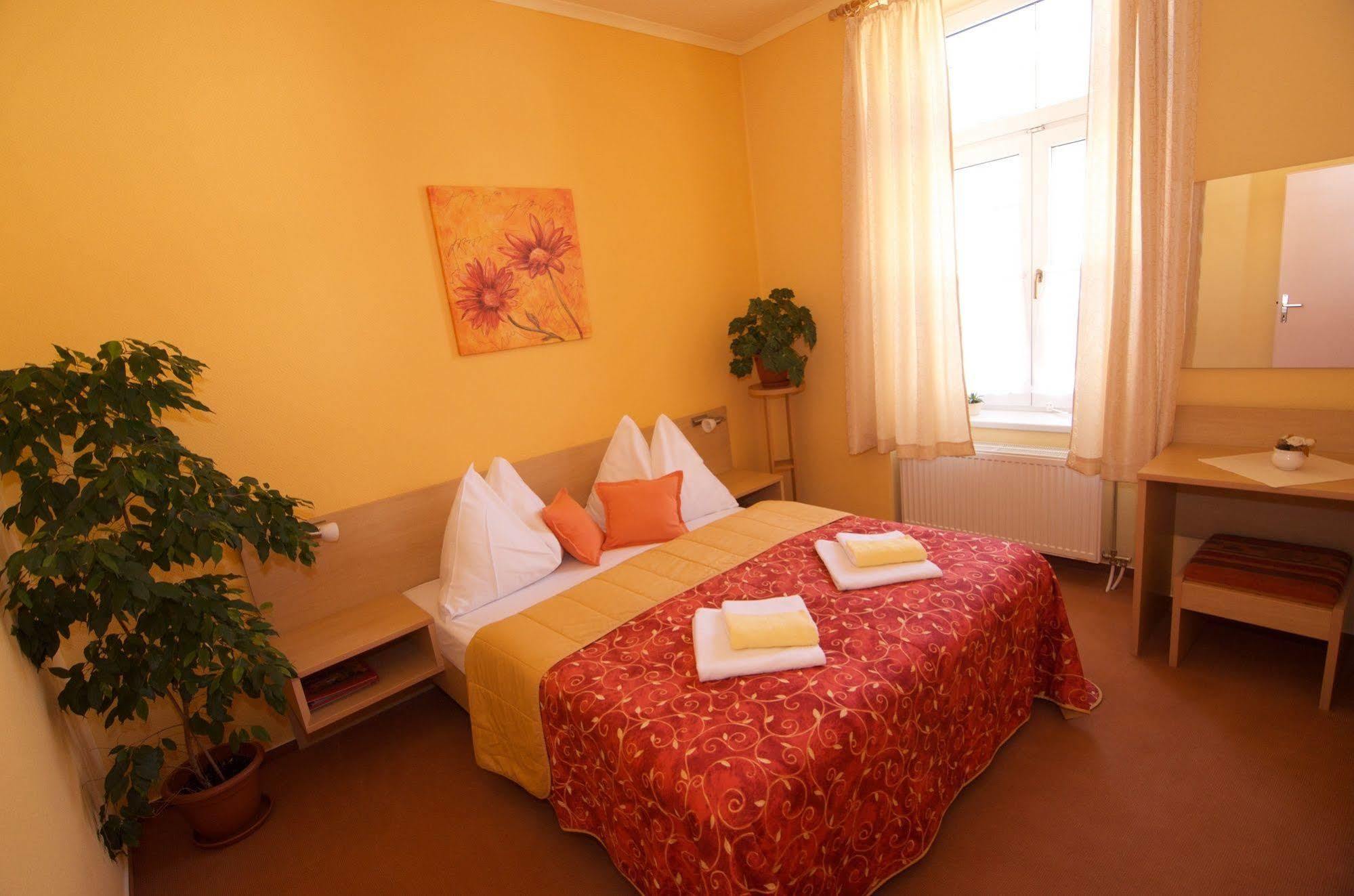 Hotel Steve Liptovsky Mikulas Bagian luar foto